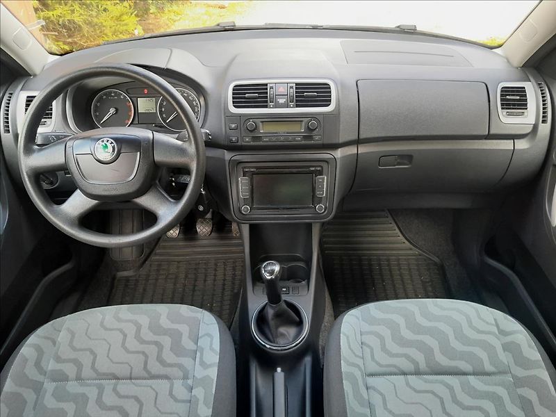 Škoda Fabia II 1.2 i 51kW KOMBI - fotka 33 z 53