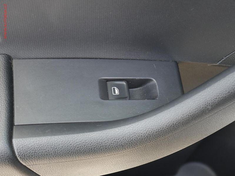 Škoda Rapid (2014) 1.6TDi, ČR, Výhř.sed. - fotka 12 z 16
