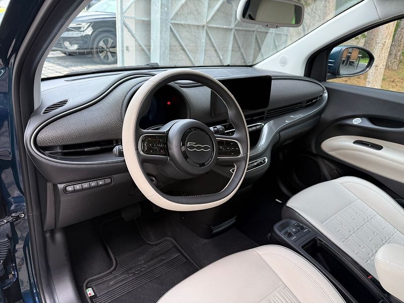 Fiat 500 LaPrima 42kWh JBL - fotka 12 z 34