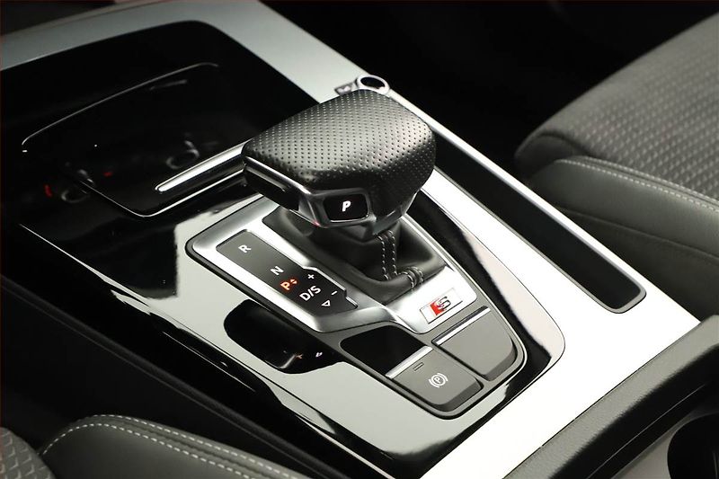 Audi SQ5 (2022) 3.0 TDI - fotka 10 z 26
