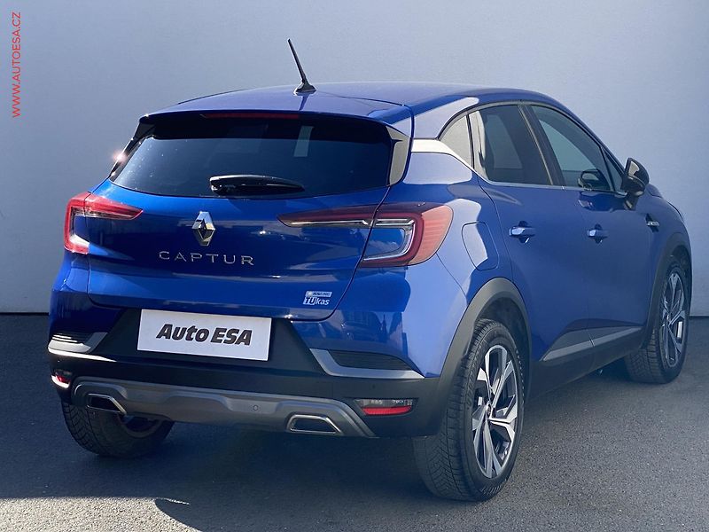 Renault Captur (2022) 1.3 TCe, ČR, RS Line, LED - fotka 4 z 19