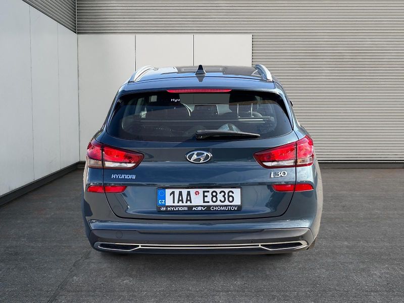 Hyundai i30 (2023) COMFORT 1.0TGDI 88kW CZ DPH - fotka 5 z 11