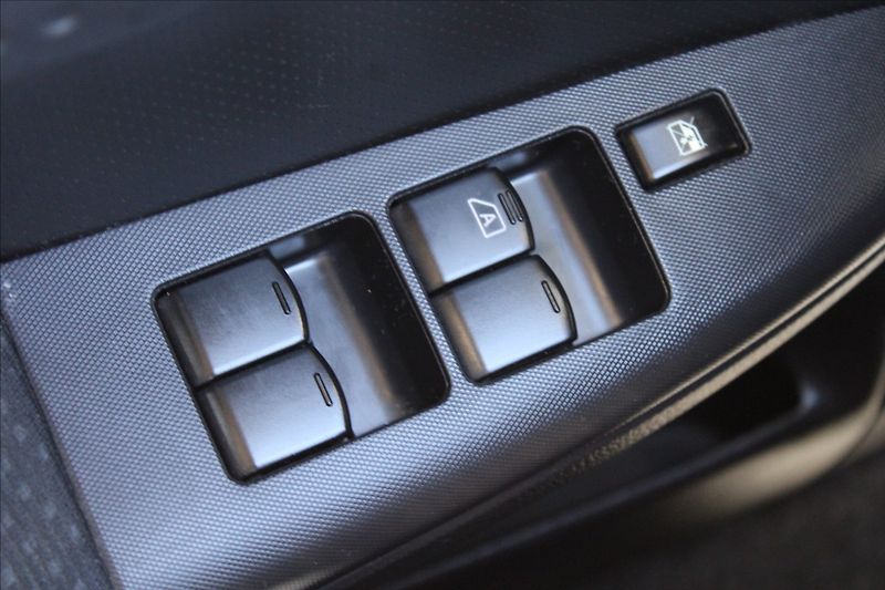 Nissan Note 1,6 i  ČR,1.MAJ,SERVIS - fotka 19 z 31