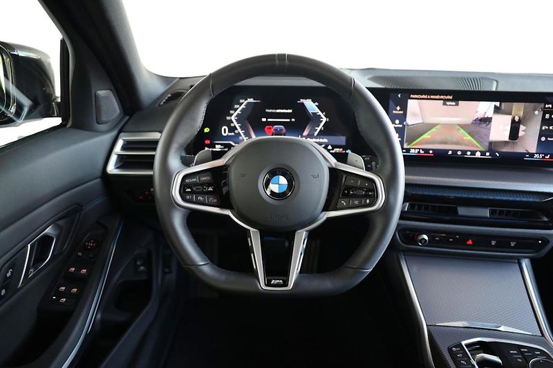 BMW Řada 3 320d xDrive Touring - fotka 23 z 24