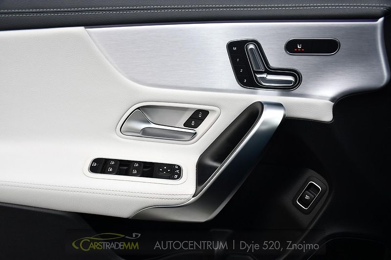 Mercedes-Benz CLA AMG 35 KESSY PANO 4MATIC - fotka 24 z 58