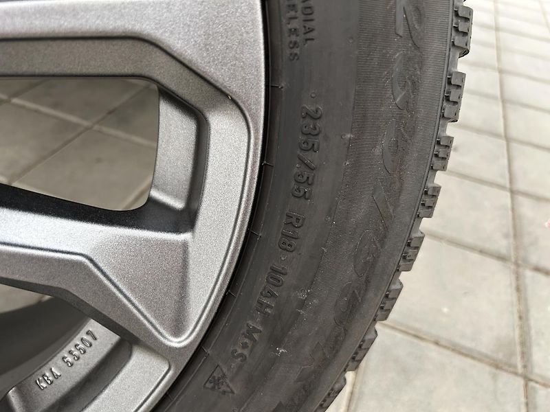Kia Sportage 1.6 T-GDi GPF 4x2 TOP (2022) - fotka 33 z 35