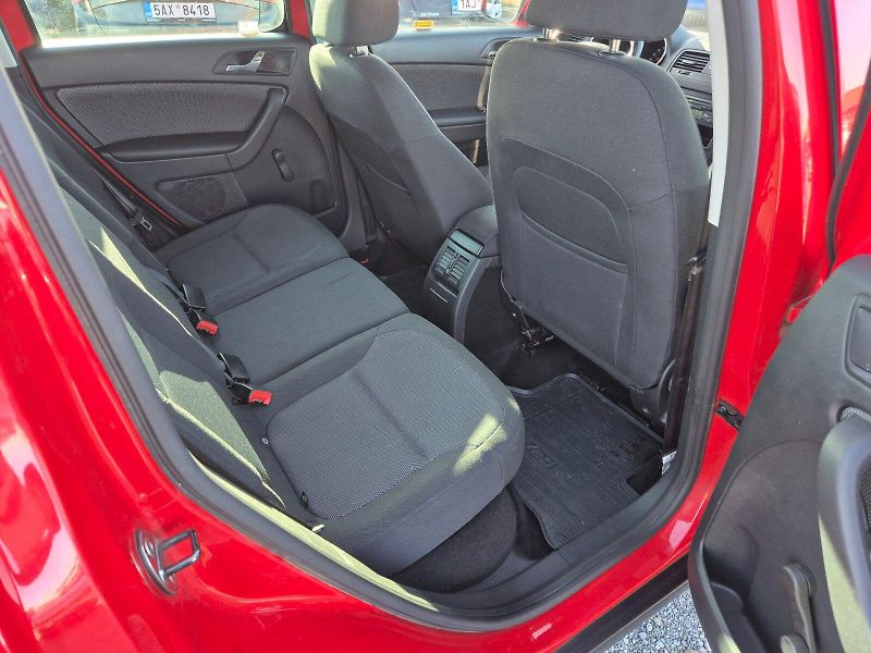 Škoda Yeti (2010) Ambition 2.0TDi 81kW 6°manuáln - fotka 16 z 24