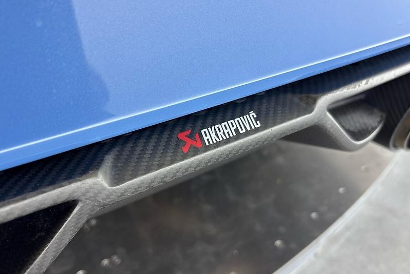 BMW M4 Competition paket - fotka 38 z 39