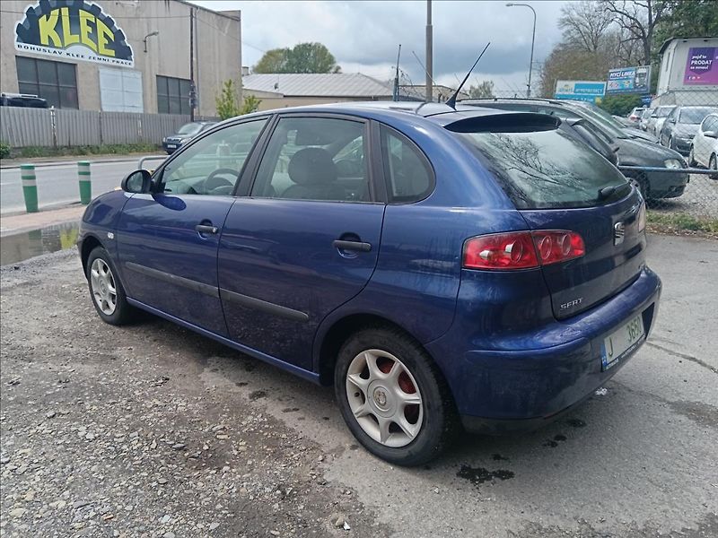 Seat Ibiza 1,9 SDi  Stella - fotka 8 z 23