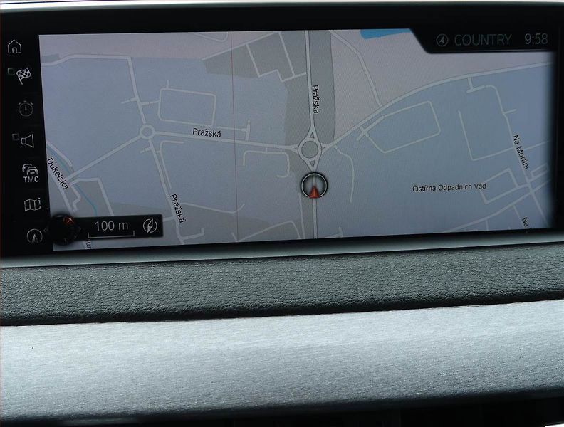BMW X5 (2017) M Paket xDrive30d - fotka 16 z 17