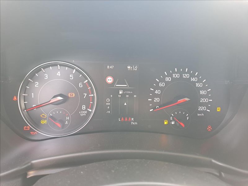 Suzuki Swift (2026) 1,2 PREMIUM HYBRID - fotka 11 z 22
