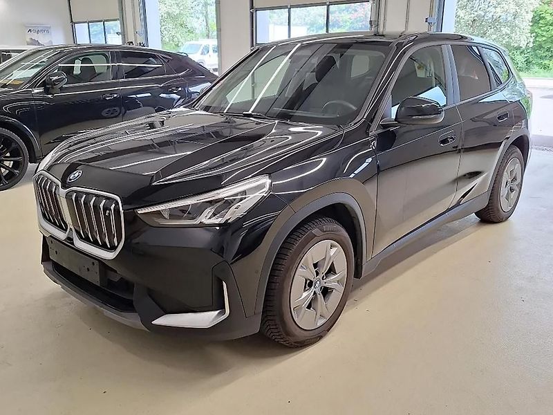 BMW iX1 (2024) - fotka 4 z 13