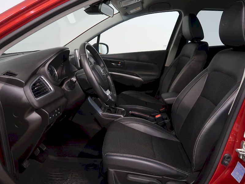 Suzuki SX4 S-Cross (2023) ELEGANCE 1.4 BoosterJet 95KW H - fotka 13 z 37