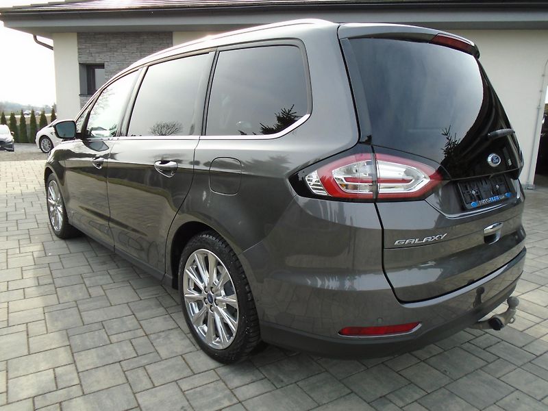 Ford Galaxy 2,0EcoBlue 140kW AWD Vignale  - fotka 3 z 50