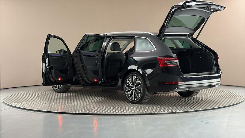 Škoda Superb 2.0 TDI DSG 4x4 L&K Combi - fotka 7 z 34