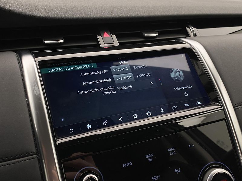 Land Rover Discovery Sport D150 S AWD AUT CZ - fotka 42 z 43