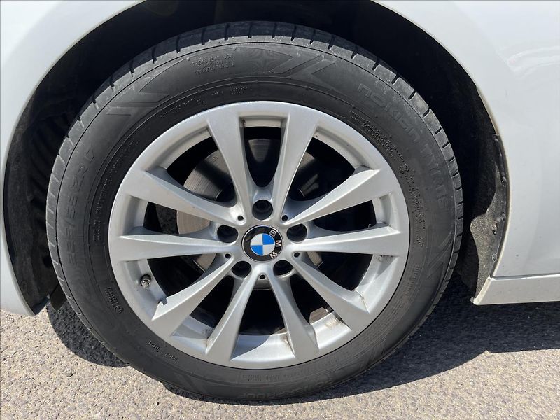 BMW Řada 3 2,0 d GT 135KW MANUÁL 2x KOLA - fotka 41 z 48