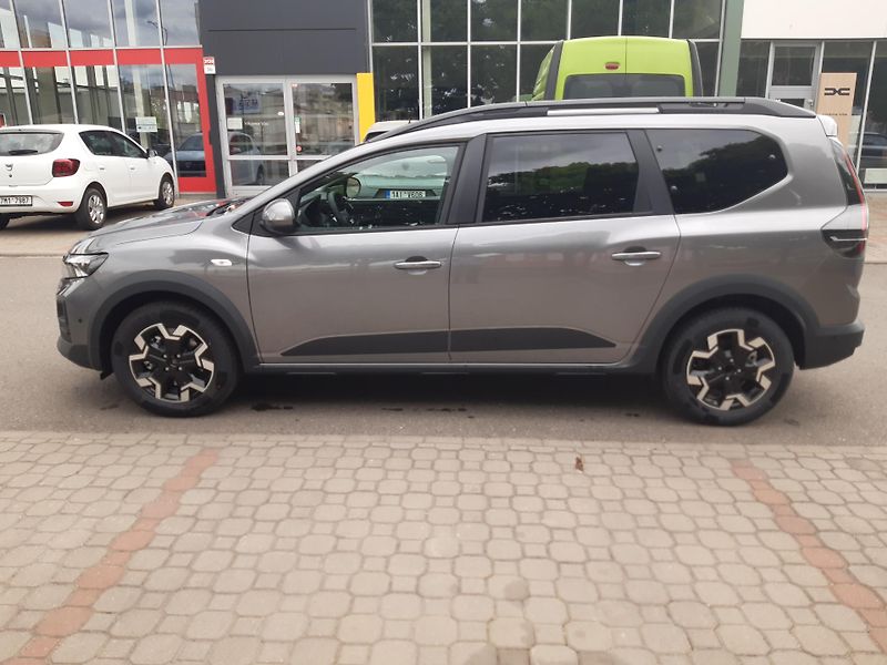 Dacia Jogger (2026) Journey hybrid 155 7 míst - fotka 6 z 19