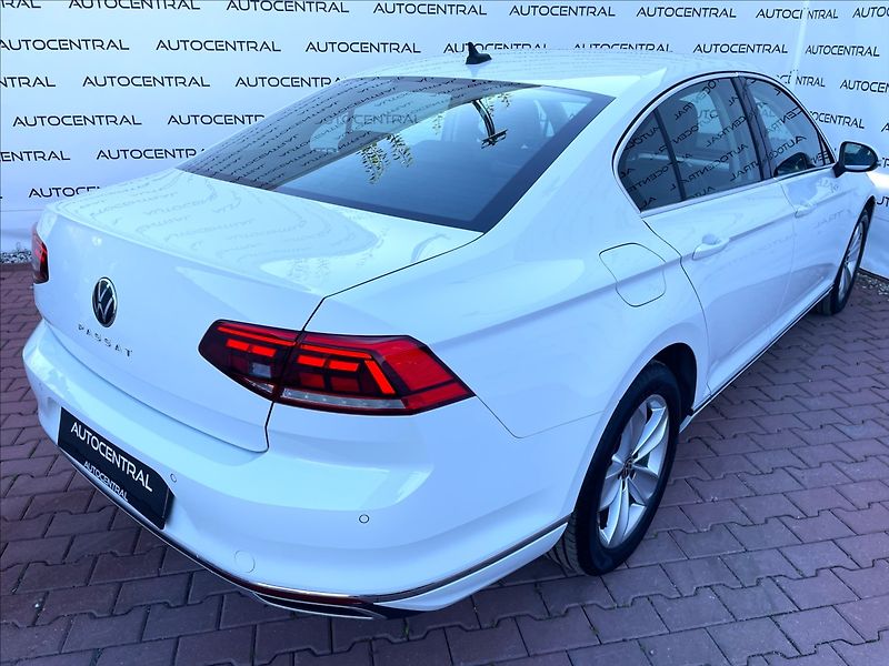 Volkswagen Passat 2,0 TDi,147kW,DSG,STK 6/27 - fotka 9 z 26