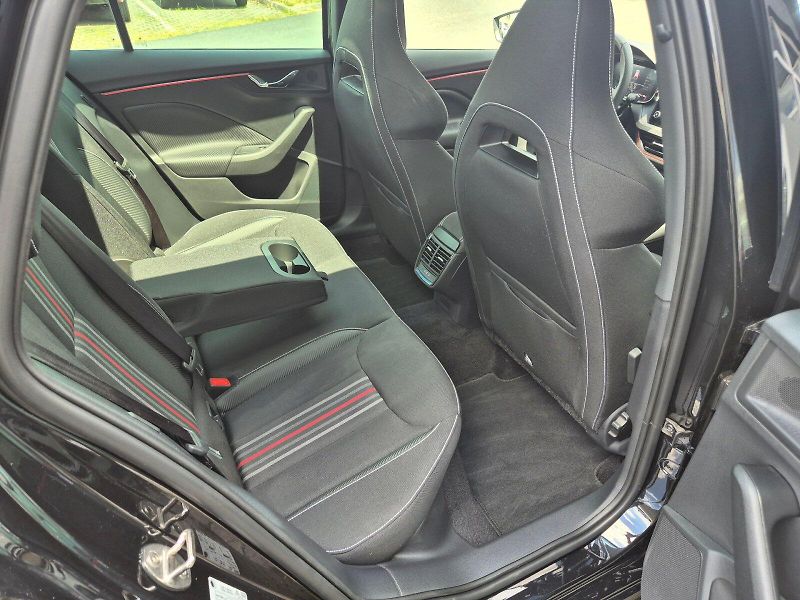 Škoda Kamiq (2025) Monte Carlo 1.5TSi 110kW 7°aut - fotka 17 z 30