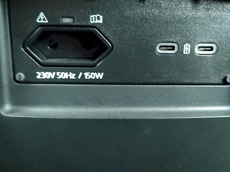 Škoda Superb (2023) Combi L&K 2,0 Tsi 206 Kw 4x4 D - fotka 33 z 43