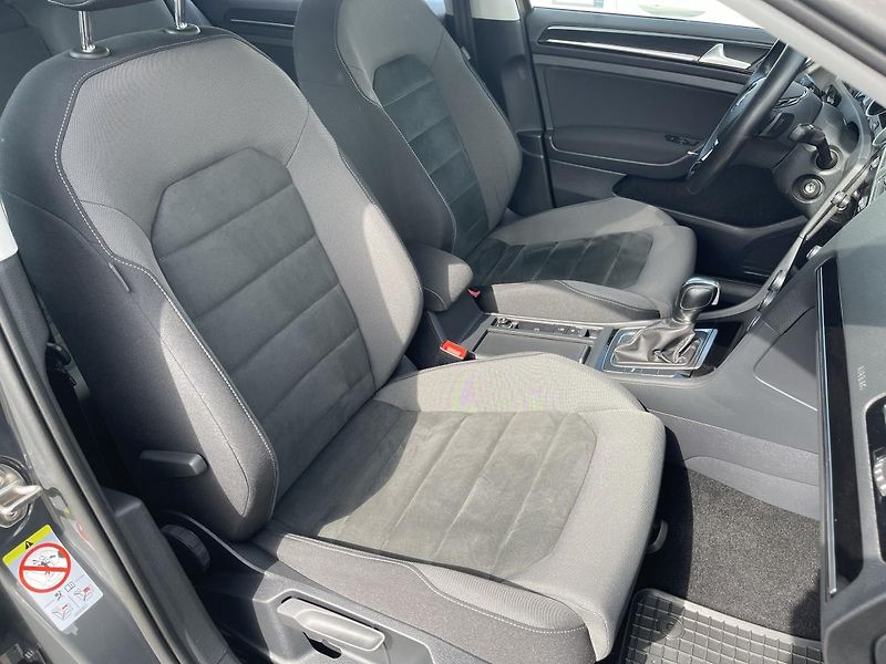 Volkswagen Golf 2.0TDi DSG HIGHL-NEHAV-Dph-ČR! - fotka 37 z 40