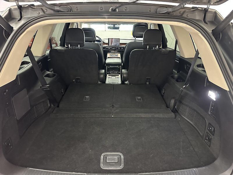 Lincoln Aviator (2020) AWD*PANO*CZ*1. MAJ*DPH - fotka 16 z 17