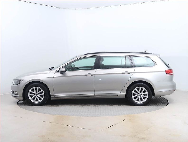 Volkswagen Passat (2016) 1.6 TDI, Serv.kniha, Navi - fotka 3 z 15