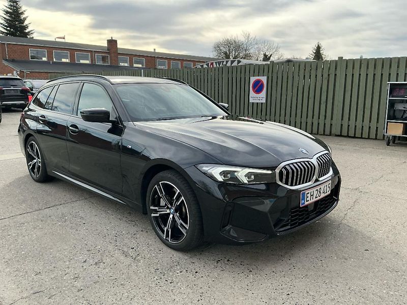 BMW Řada 3 330i xDrive Touring - fotka 2 z 16
