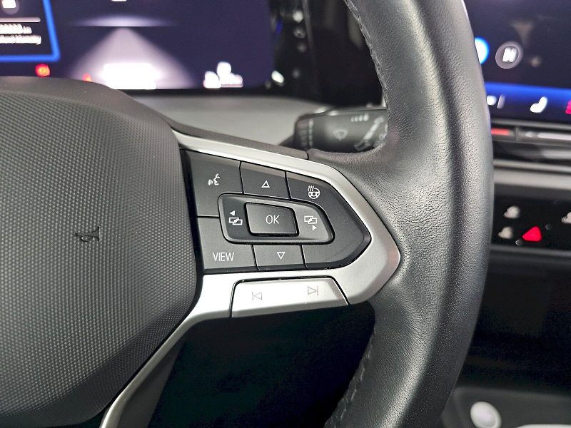 Volkswagen Golf (2024) 1,5 TSI 85kW LIFE - fotka 9 z 27