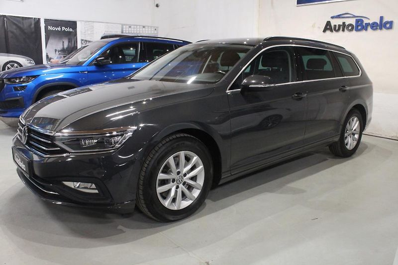Volkswagen Passat (2020) 2.0TDI DSG Display Matrix - fotka 7 z 38
