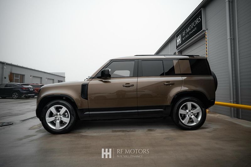 Land Rover Defender (2025) D250 MHEV X-Dynamic SE - fotka 7 z 52