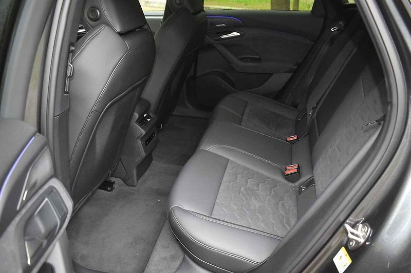Audi A6 e-tron je hodně pohodlné auto s velmi dobrým dojezdem.
