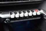 Peugeot 3008 (2023) 1.5 HDi 96kW AT8 Allure / LED - náhled 32