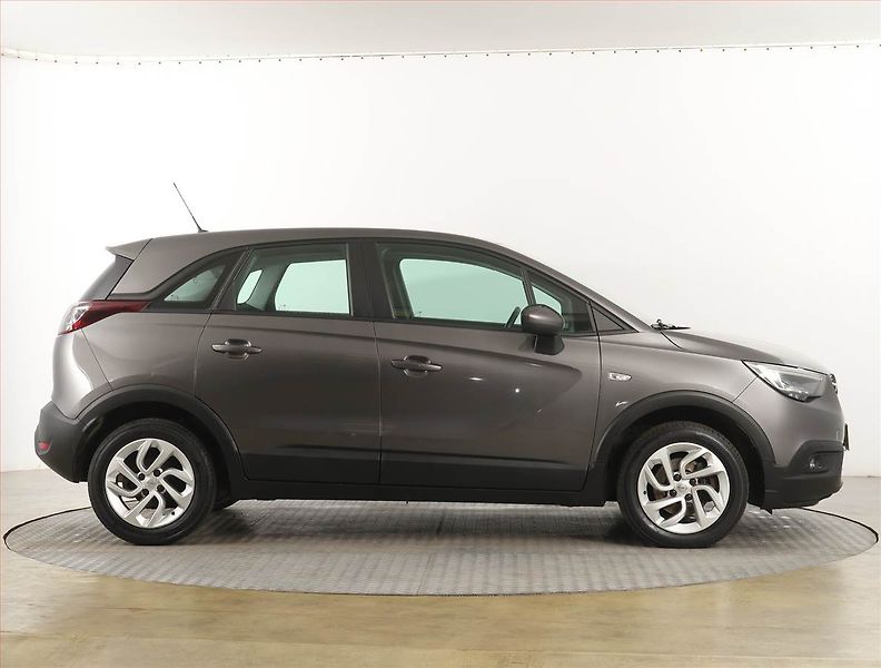 Opel Crossland X (2019) 1.2 Turbo, Serv.kniha - fotka 6 z 20