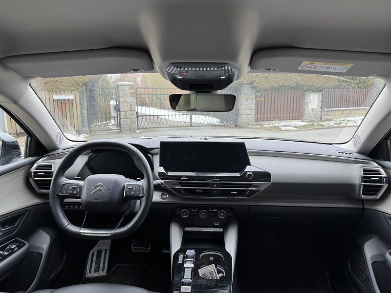 Citroën C5 X (2023) ShinePack 1.6 Hybrid 225k EAT8 - fotka 5 z 6
