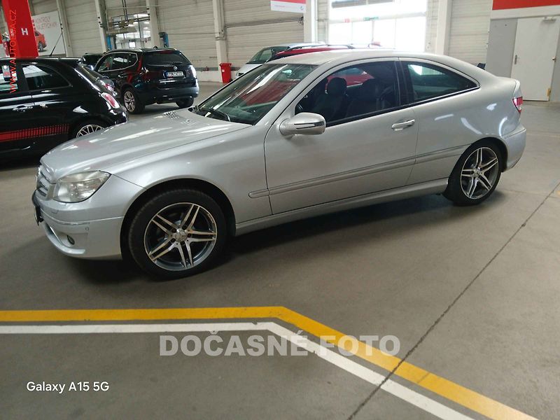 Mercedes-Benz CLC (2010) 1.6 i, ČR - fotka 1 z 3