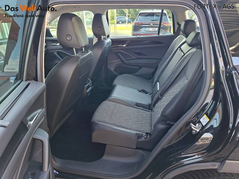 Volkswagen Tayron (2025) 2.0 TDI,142kW,DSG,4x4,Matrix,T - fotka 14 z 35