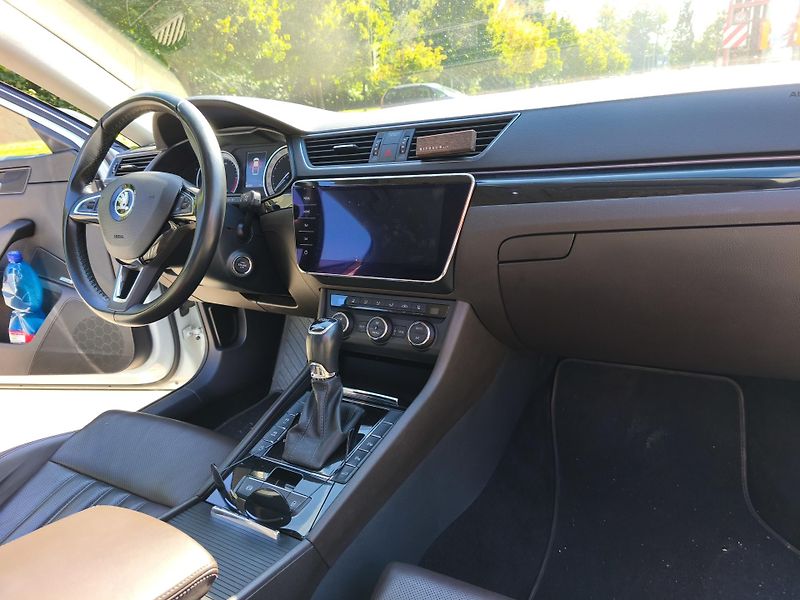 Škoda Superb (2016) 2.0TDI LAURIN a KLEMENT - fotka 10 z 21