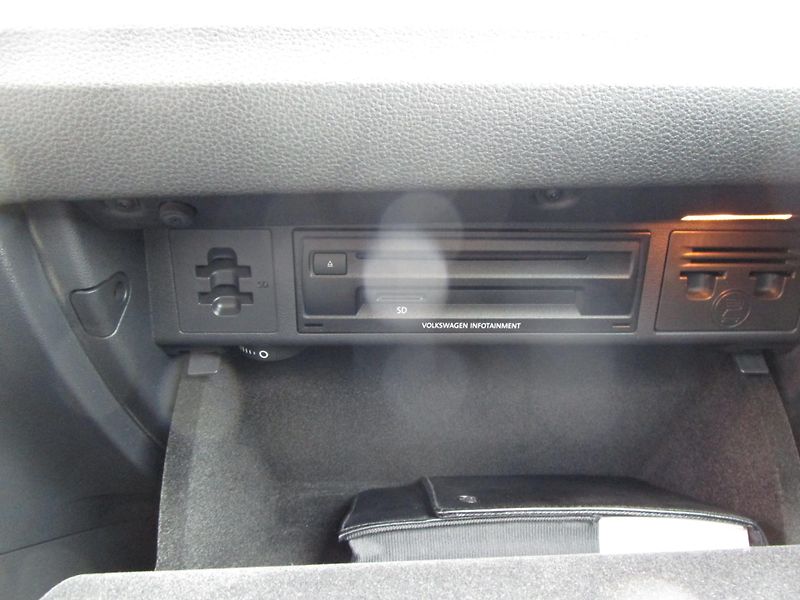 Volkswagen Golf Sportsvan 1,4TSI-92KW-KOUPEN V ČR+STK - fotka 14 z 20