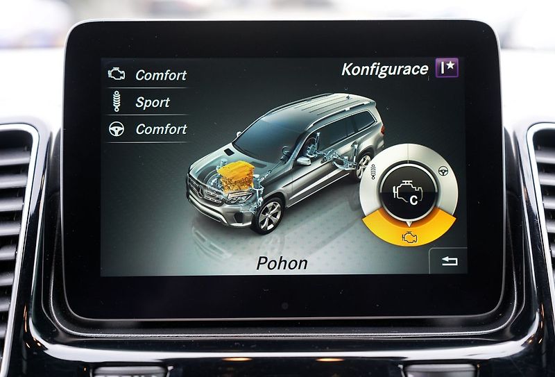 Mercedes-Benz GLS 350d 4Matic, ČR, 7 míst - fotka 49 z 50