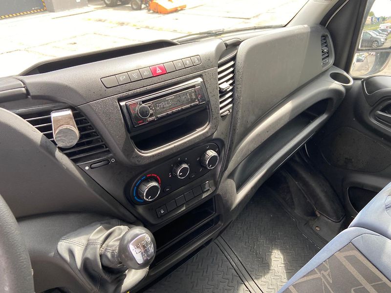 Iveco Daily (2019) 35S16, Euro 6 - fotka 16 z 18