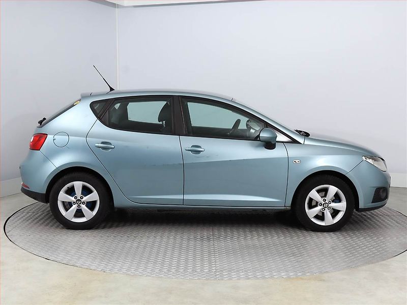 Seat Ibiza (2009) 1.4 16V, LPG, po STK - fotka 6 z 14