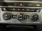 Volkswagen Golf Sportsvan (2015) 1.2 TSi, ČR, AC, temp - náhled 14