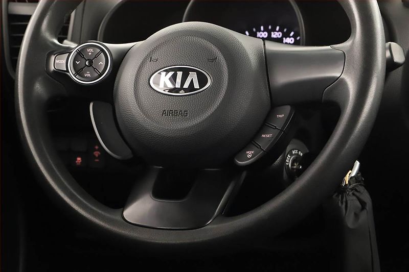 Kia Soul (2015) 1.6 GDI - fotka 8 z 15