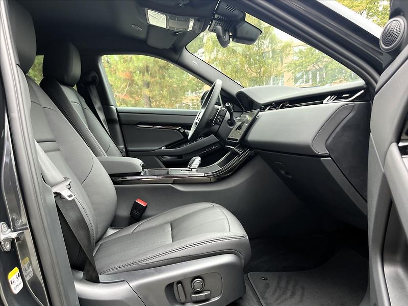 Land Rover Range Rover Evoque (2026) 1,5 P270e S AWD / PHEV - fotka 32 z 33