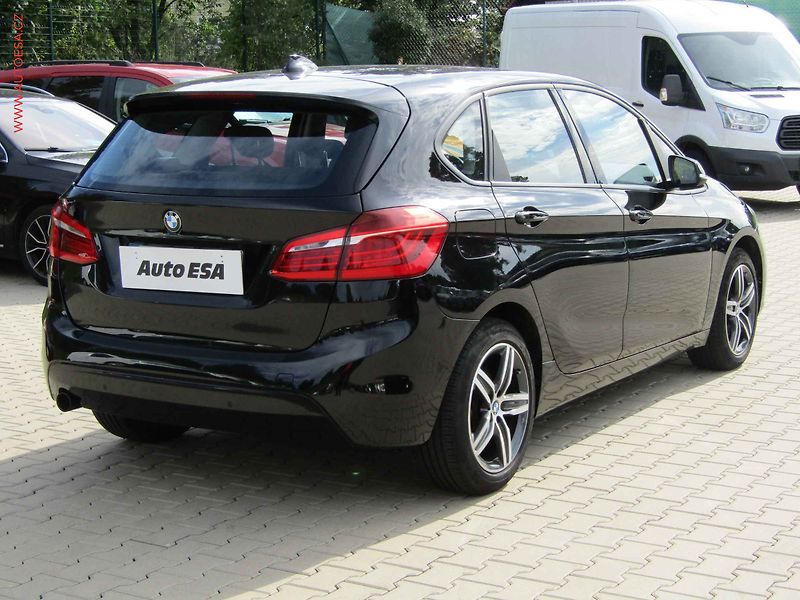BMW Řada 2 (2015) 2.0D, 1.maj, autoAC - fotka 4 z 18
