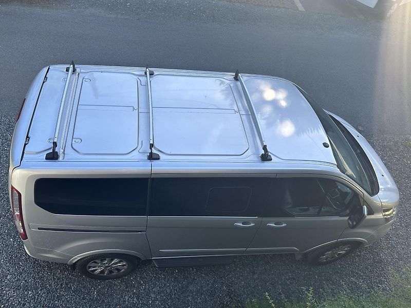 Ford Tourneo Custom (2018) Titanium X na novych pneu - fotka 16 z 18