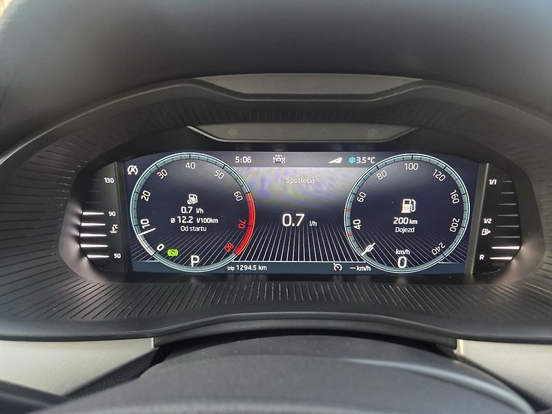 Škoda Kamiq (2022) 1.5 TSI 110kW,DSG,DPH, CZ - fotka 30 z 36