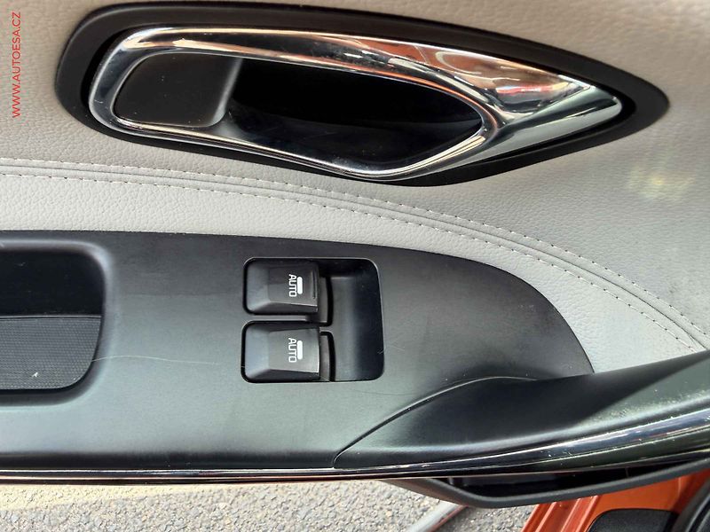 Kia Ceed (2014) 1.6GDi, ČR, Bixen - fotka 11 z 18